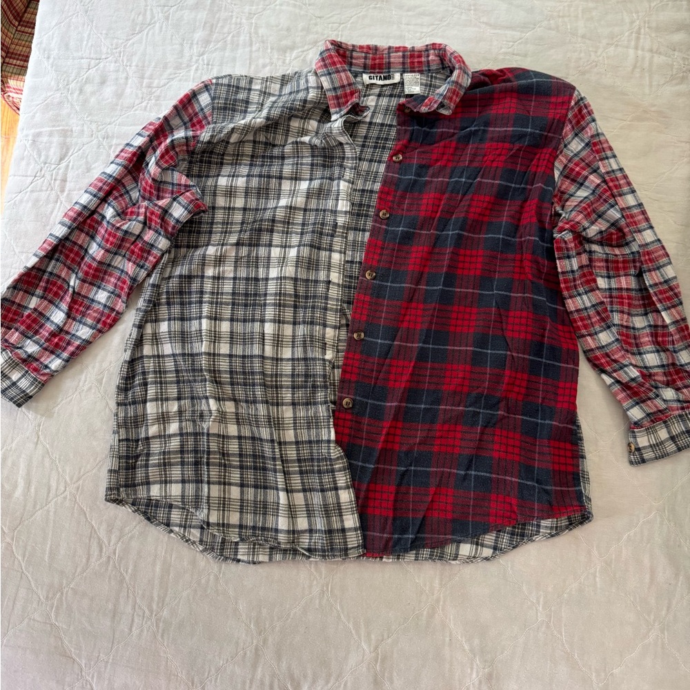 ‘Gitano’ Vintage 90s, plaid flannel button-down long sleeve shirt. Size 22W